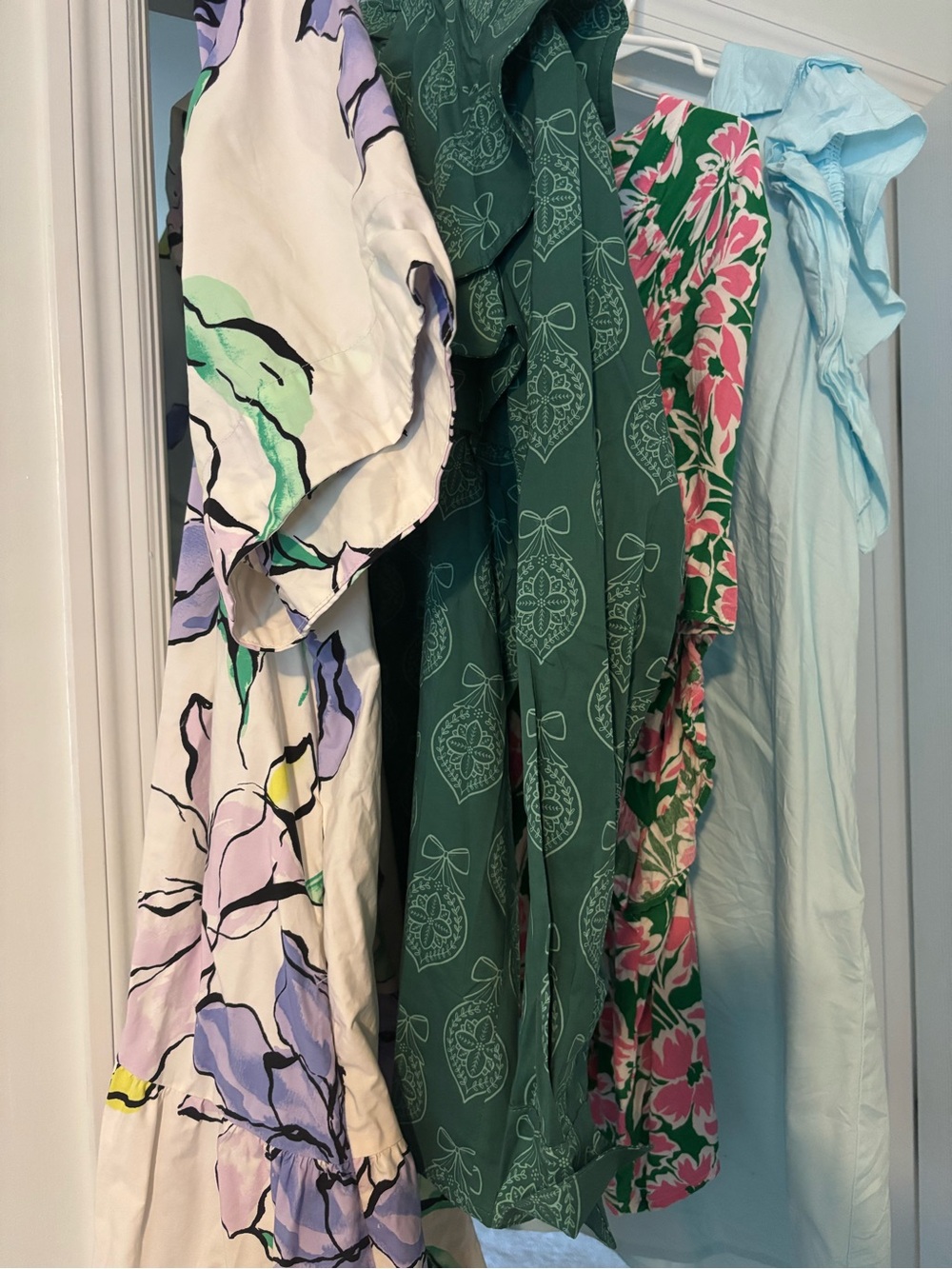 Women’s XL bundle dresses and tops